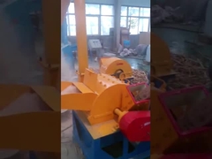 دستگاه سنگ شکن چرخ چرخ 150 میلی متر 100-1000 کیلوگرم / ساعت دستگاه آسیاب چوب صنعتی