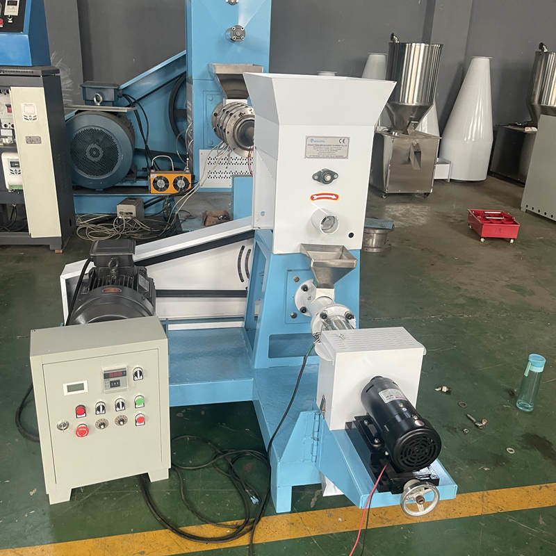 50~2000kg/H دستگاه اکسترودر خوراک ماهی خشک دستگاه تولید غذای سگ 5.5-160 KW