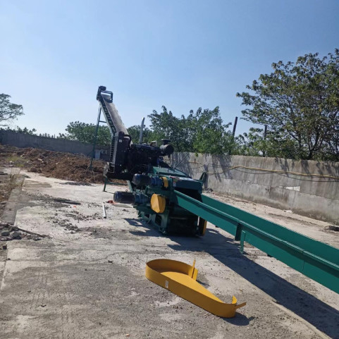 15-25t/H چوب چوب تراش تراش ماشین ساخت خاشاک ماشین شکن شاخه درخت افقی چوب درام ماشین تراش چوب