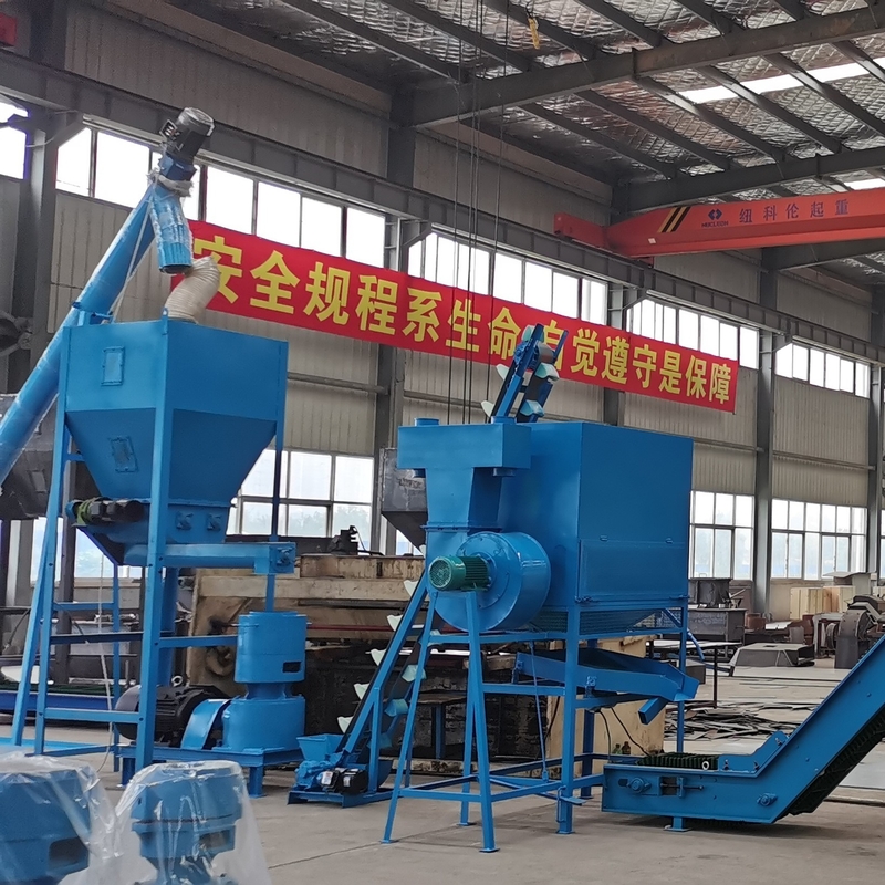 ورود جدید 1000-5000kg/h ماشین ساخت گلبول چوبی تولیدات بالا مجموعه خط تولید آسیاب چوب